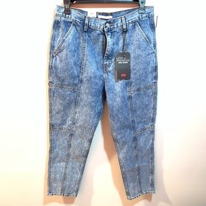 Levi’s NWT Acid Wash High-Waisted Cropped jeans